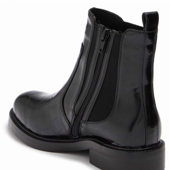 Jeffrey Campbell Lomon Croc Embossed Low Heel Leather Black Ankle Chelsea Boots - Picture 2 of 11